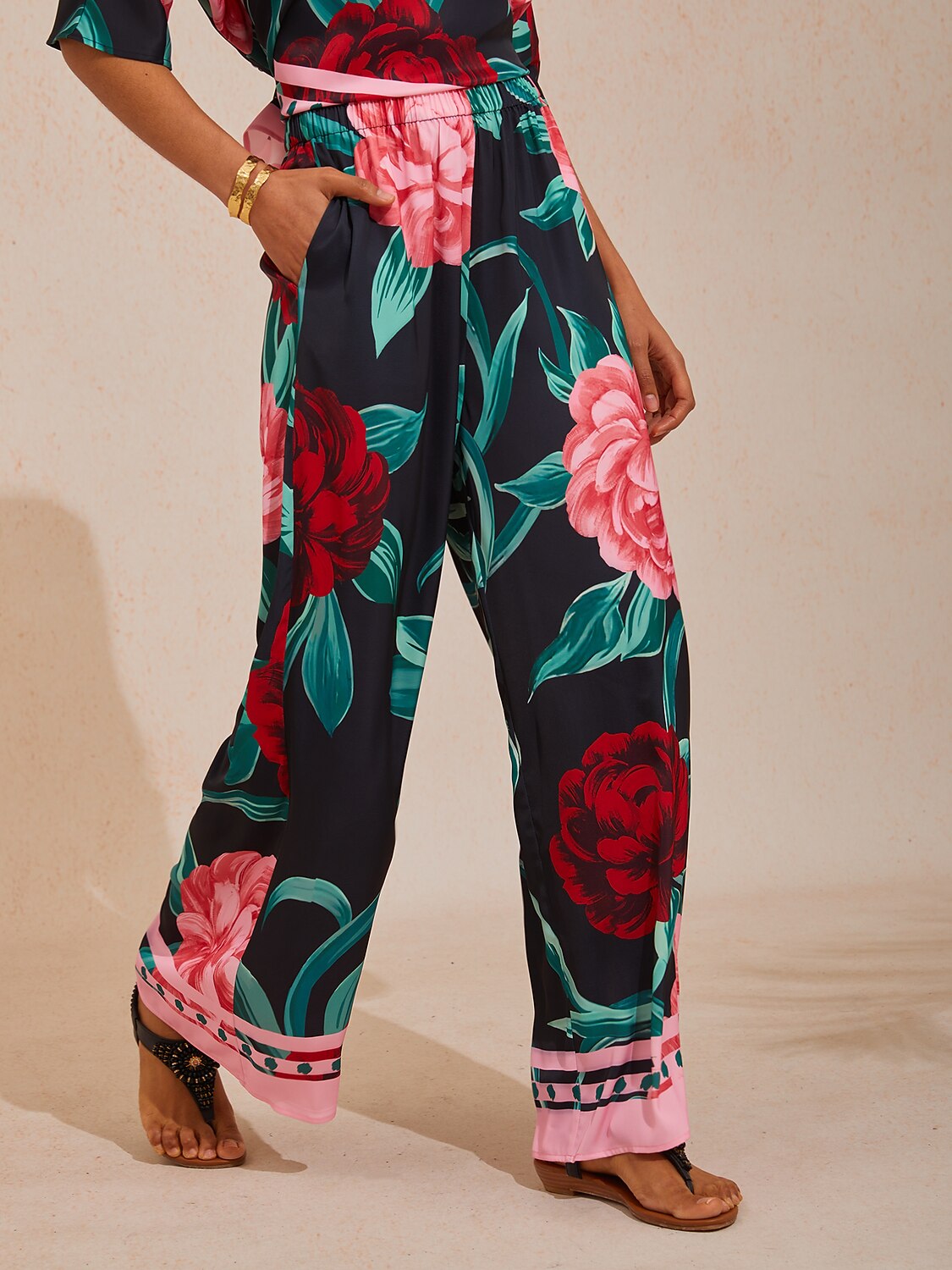 Vacation Contrast Artistic Floral Satin Straight Pants