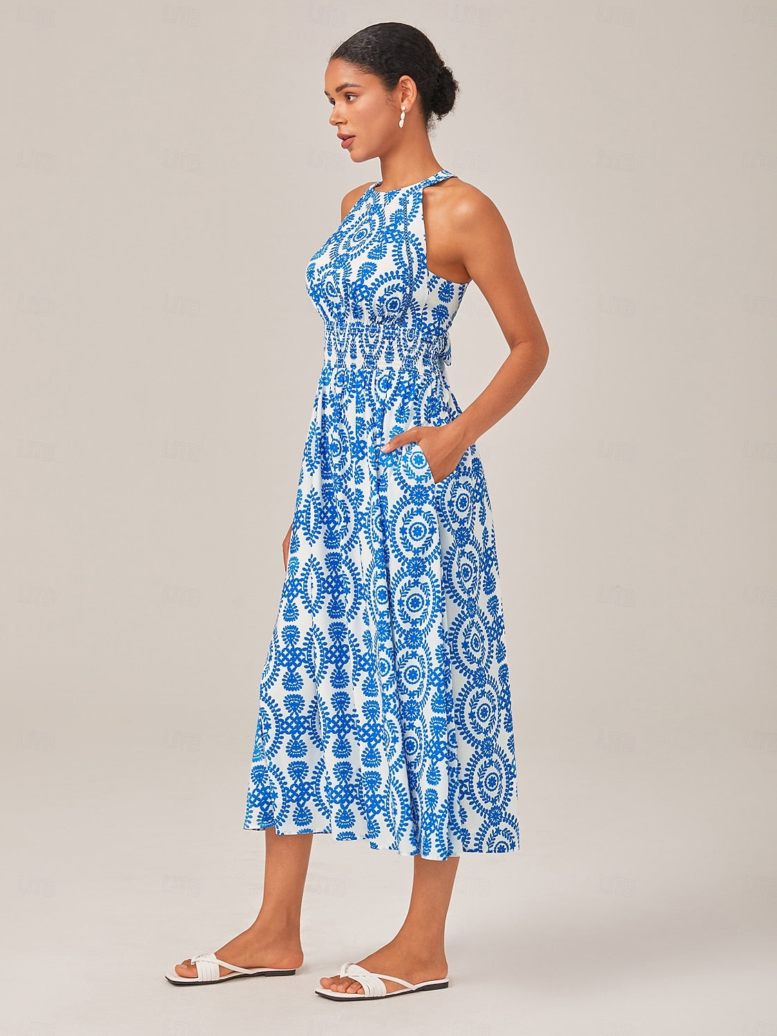 Resort-Style Halter Maxi Dress Fitted Waist