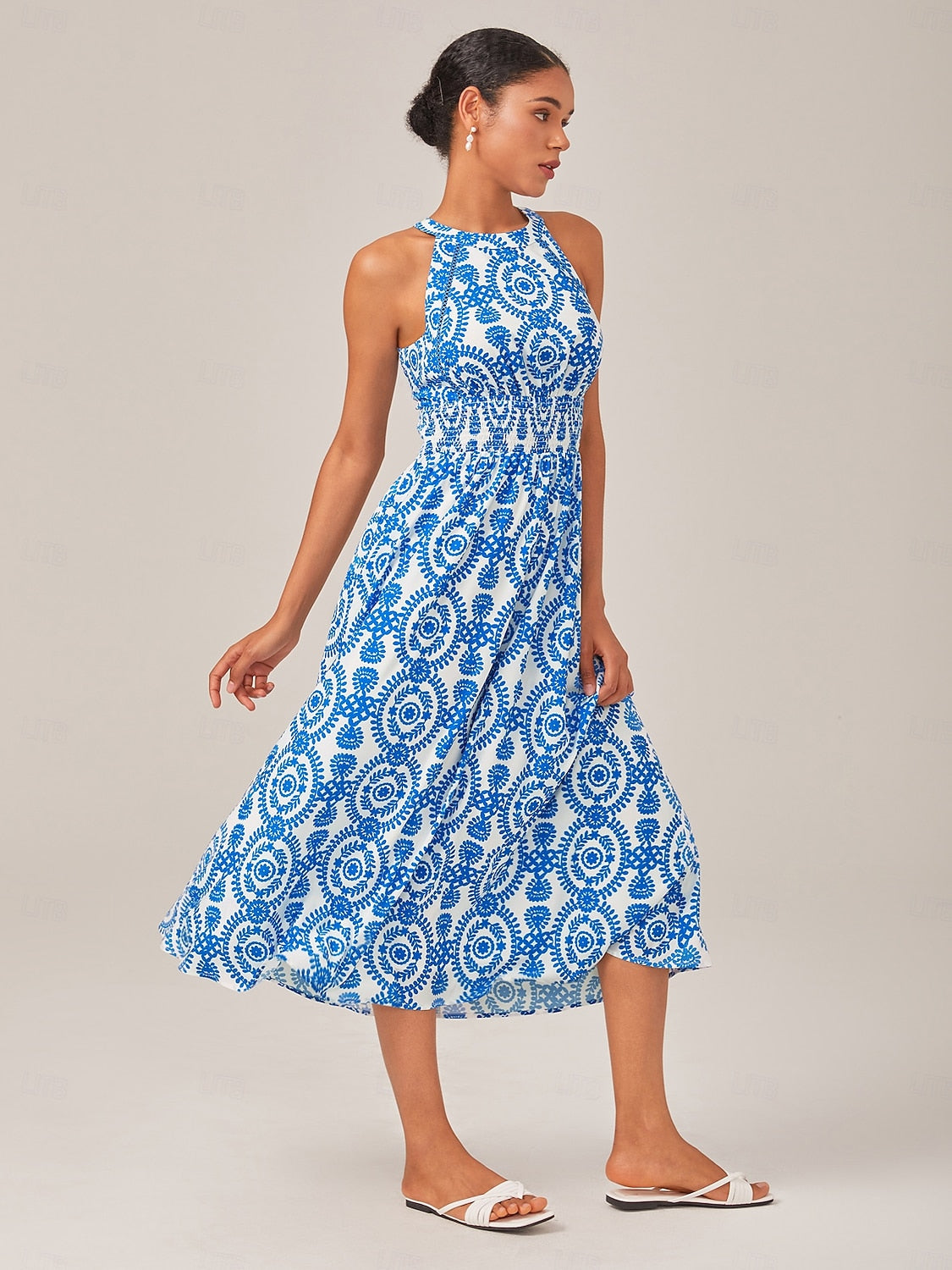 Resort-Style Halter Maxi Dress Fitted Waist