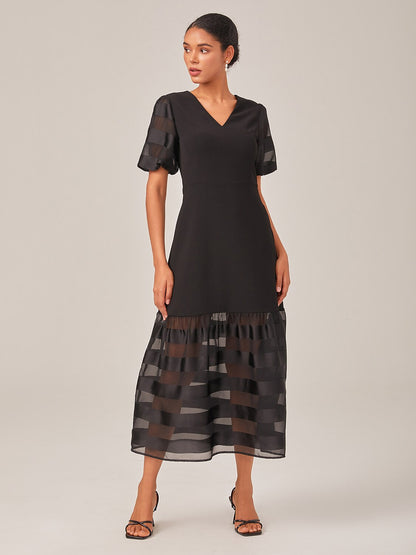 Waist-Cinching Elegant Black Maxi Dress