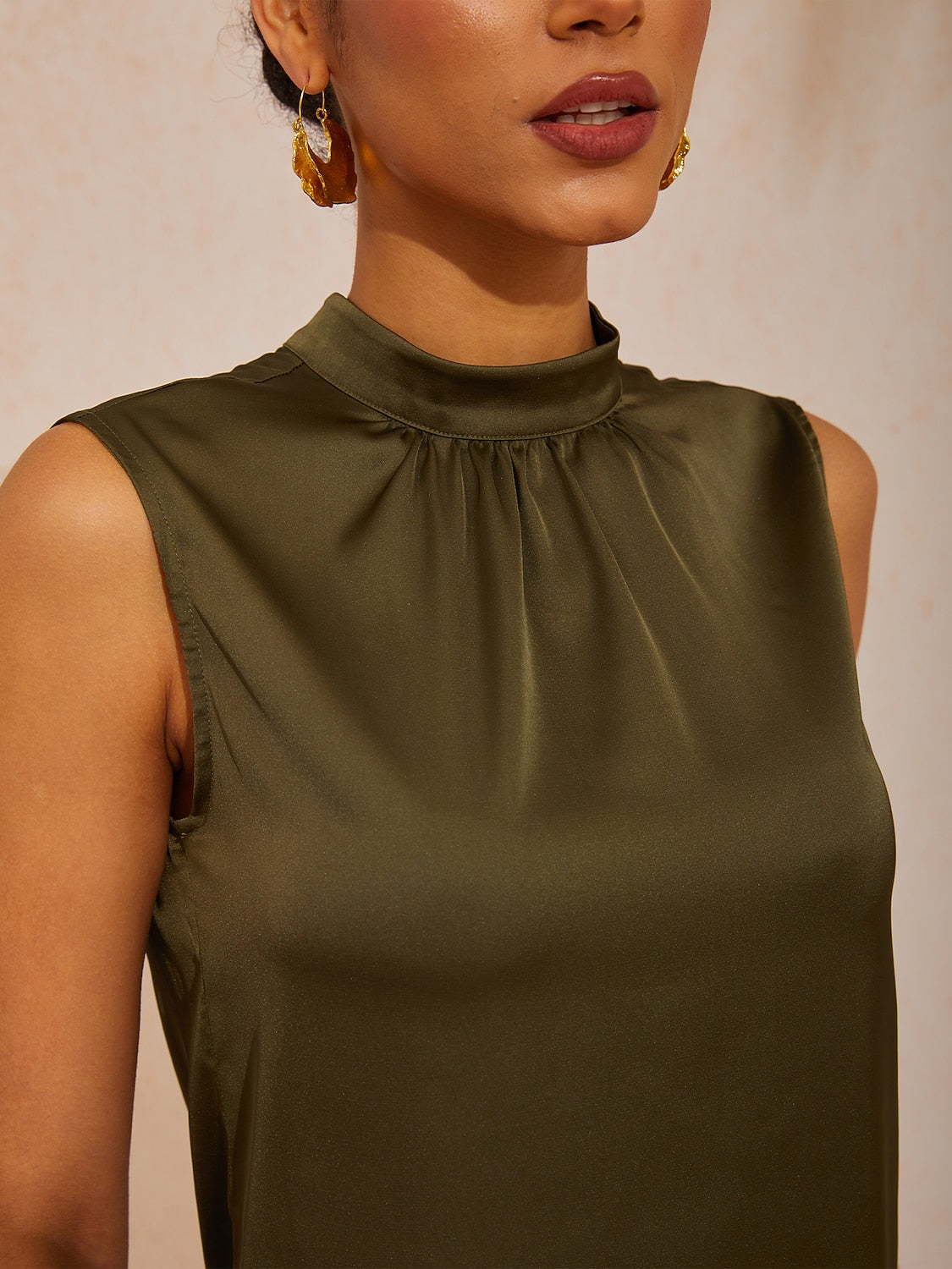 Vacation Stand Collar Sleeveless Satin Top