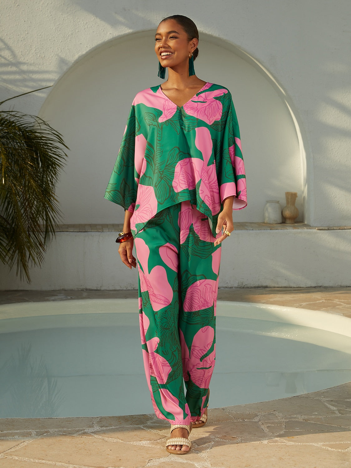 Satin Geometric Contrast Color Block Straight Pants