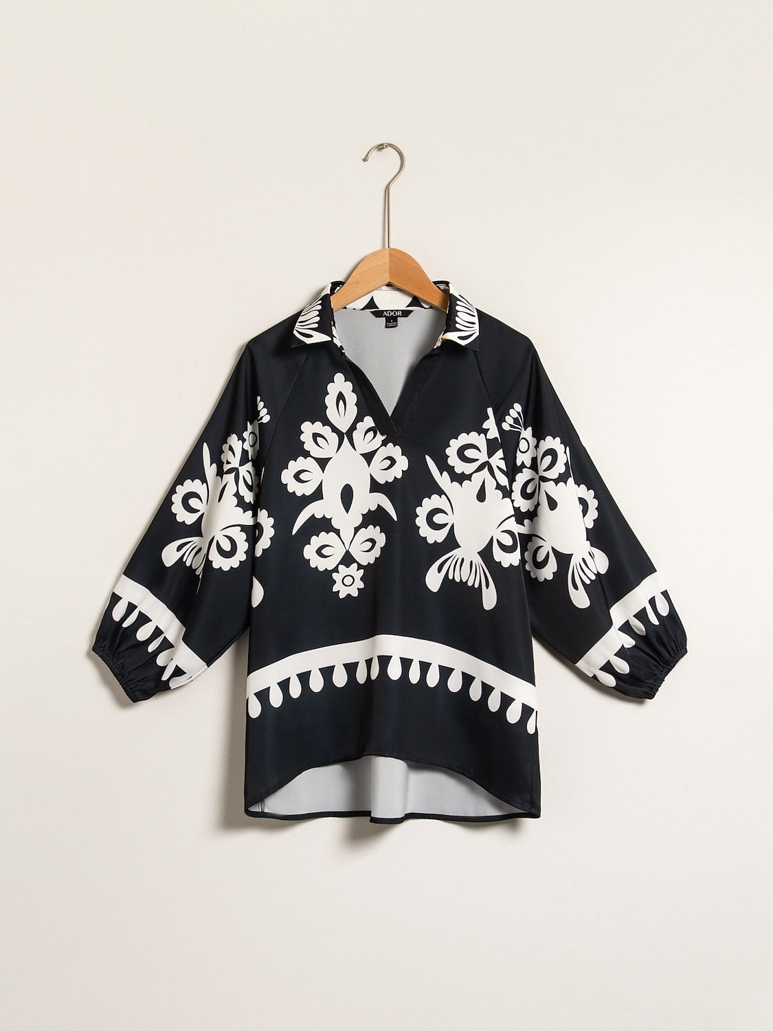 Top Satin Raglan Modern Lapel Black Print