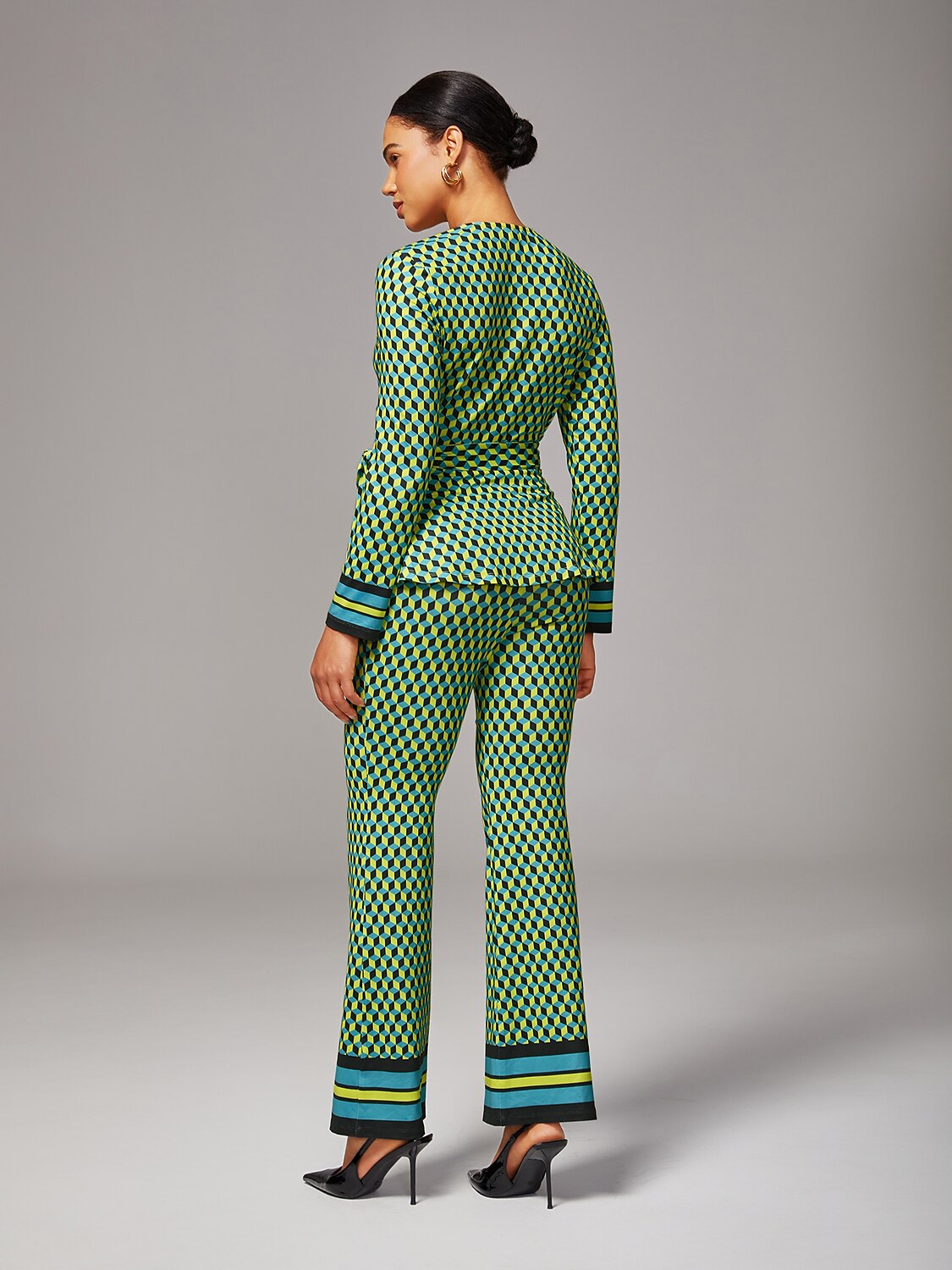 Green Geometric Print High-Stretch Flared Satin Pants