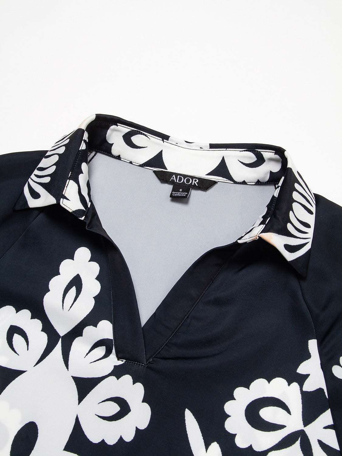 Top Satin Raglan Modern Lapel Black Print