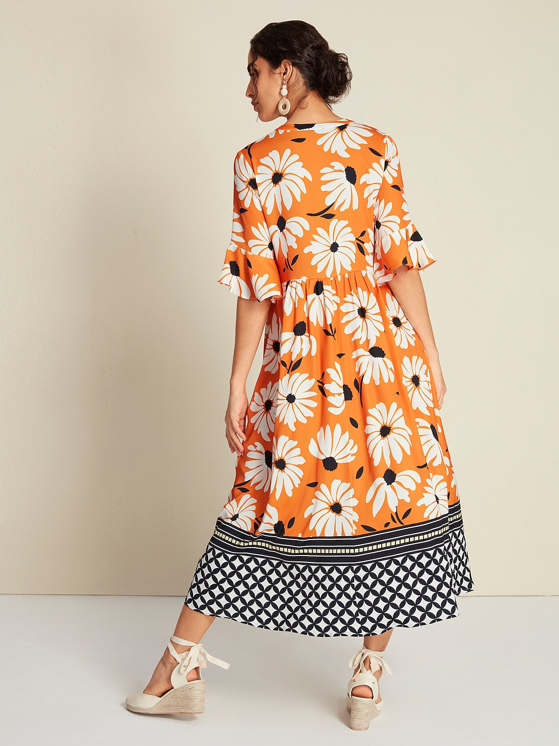 Satin Vacation Geometric Pattern 3/4 Length Sleeves Maxi Dress