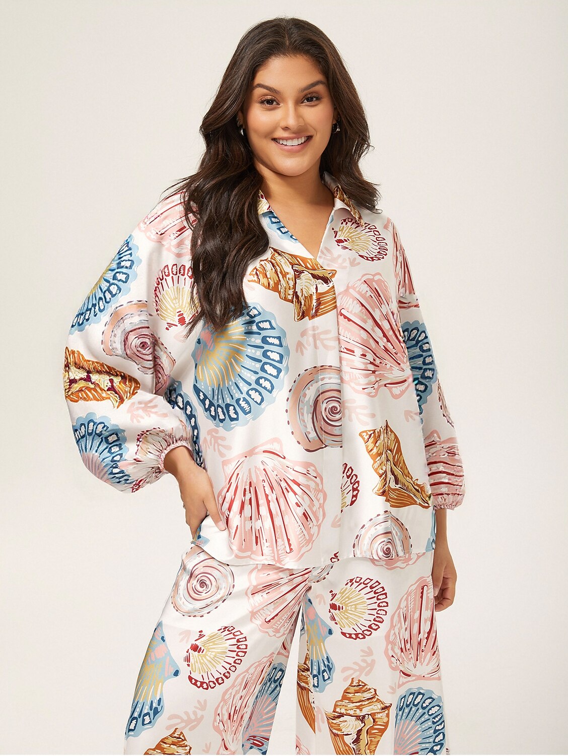 Shell Print Relaxed Fit Overhead V-Neck Blouse