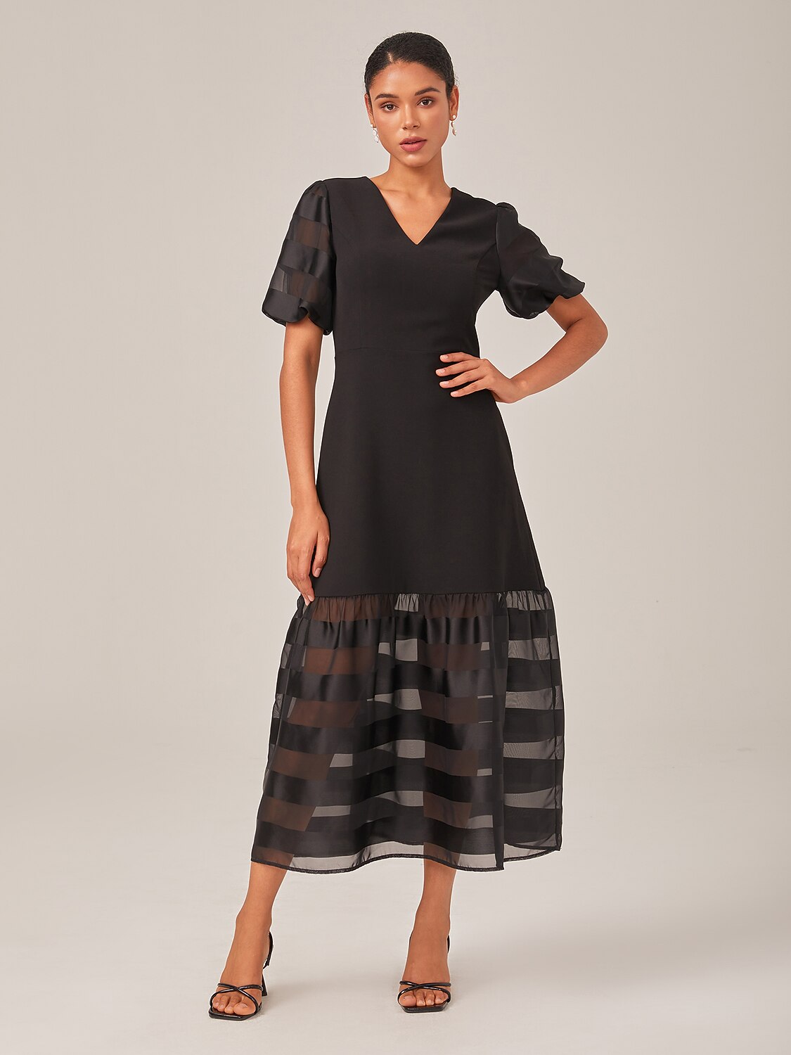Waist-Cinching Elegant Black Maxi Dress