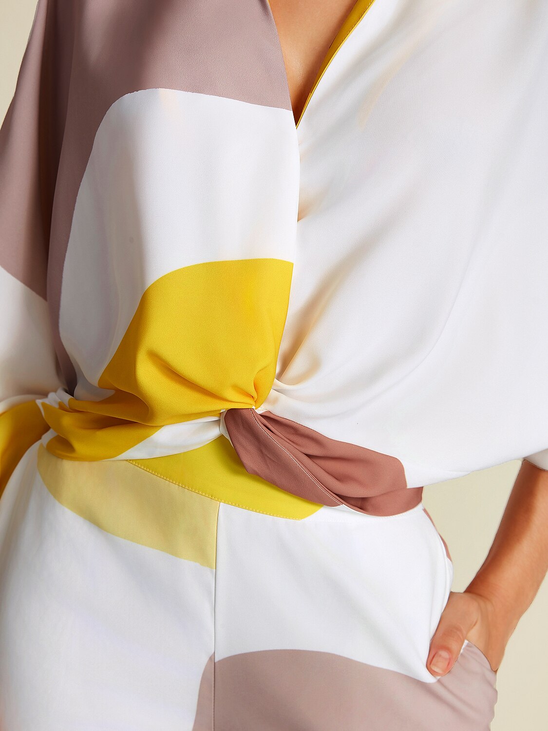 Satin Contrast Knot Front Balloon Sleeve Shirt