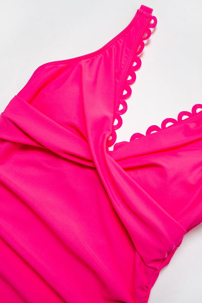 Triangle V-Neck Petal Border One-Piece Vacation Swimsuit