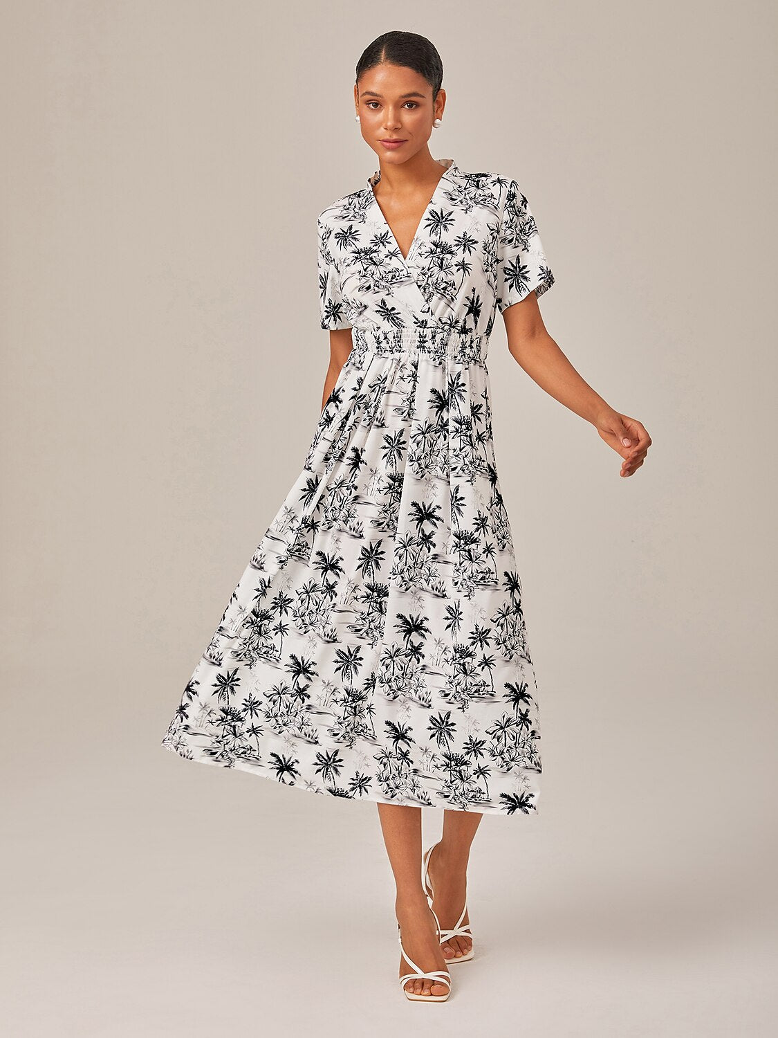 Black & White Beach Print Vacation-Style Midi Dress