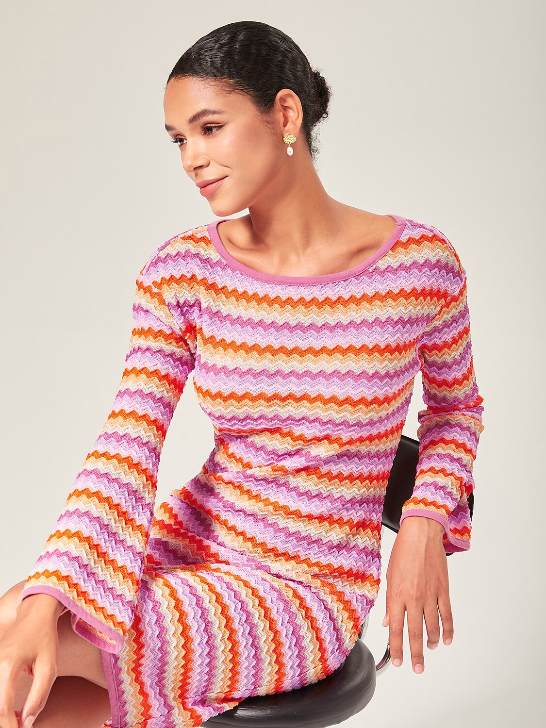 Elegant Rainbow Wave Stretch Knit Mini Dress
