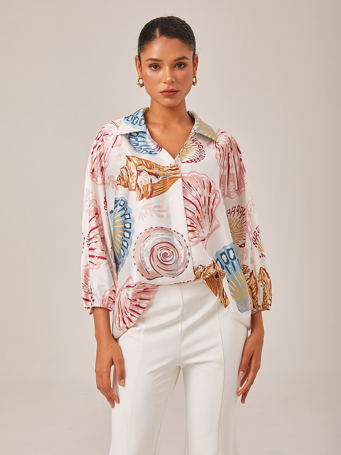 Shell Print Relaxed Fit Overhead V-Neck Blouse