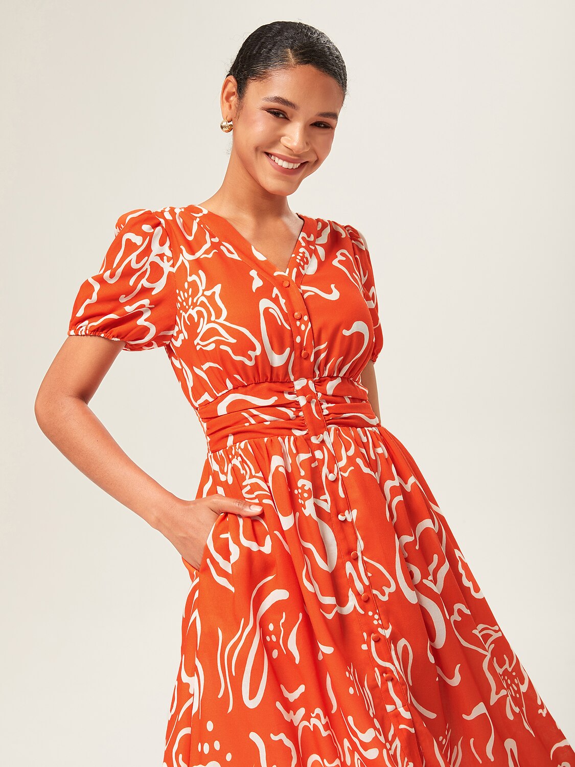 Abstract Art Print Linen-Like Waist-Cinching Maxi Dress