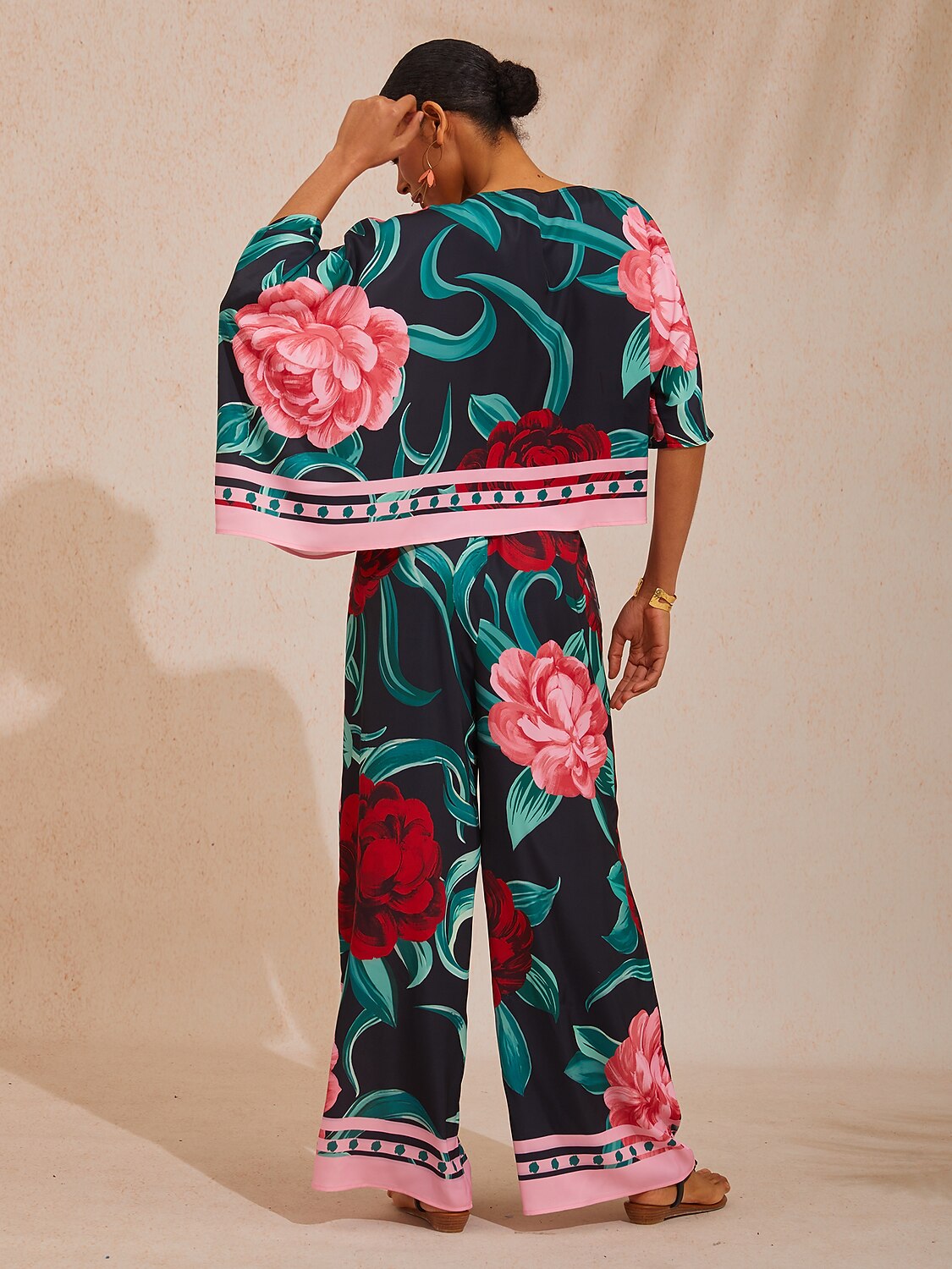 Vacation Contrast Artistic Floral Satin Straight Pants