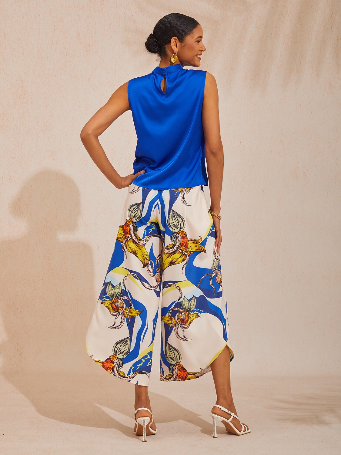 Vacation Abstract Geometric Print Curved Hem Cross-over Satin Wide leg Pants