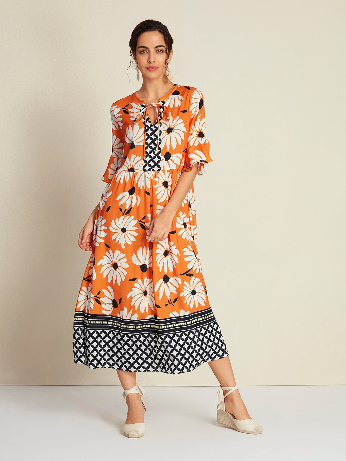 Satin Vacation Geometric Pattern 3/4 Length Sleeves Maxi Dress